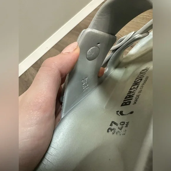 Birkenstock Arizona Essentials Metallic Silver Size 37 - Picture 10 of 13